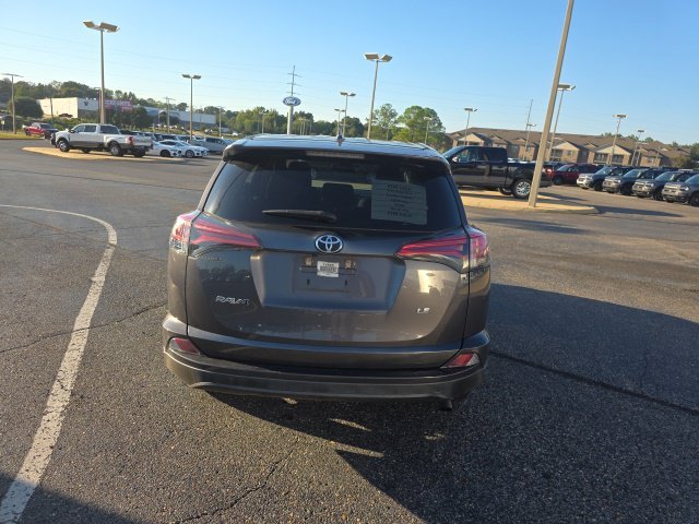 Used 2018 Gray Toyota LE image 4