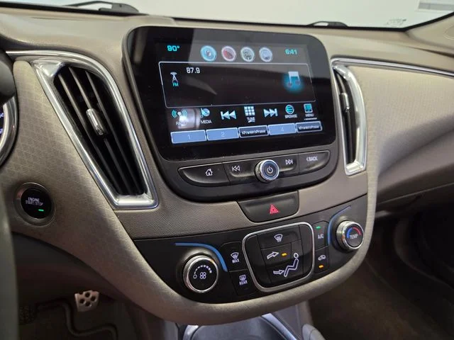 Used 2016 Silver Chevrolet LT image 22