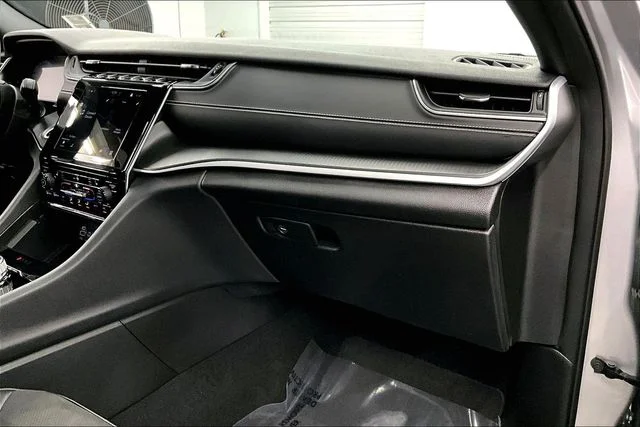 2024 Jeep Grand Cherokee Altitude - Photo 19