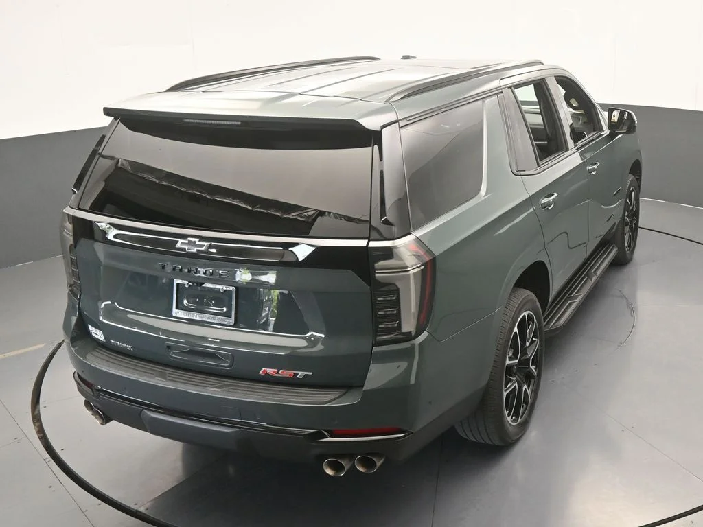 Used 2025 Cypress Gray Chevrolet RST image 38