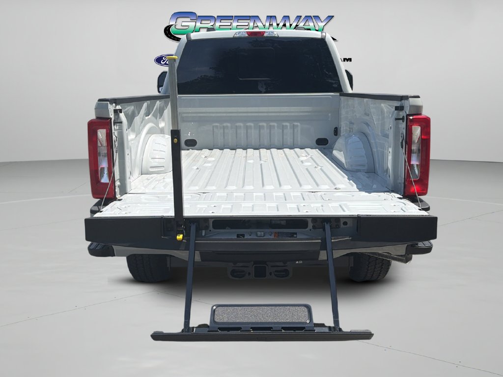 New 2026 Gray Ford XL image 23