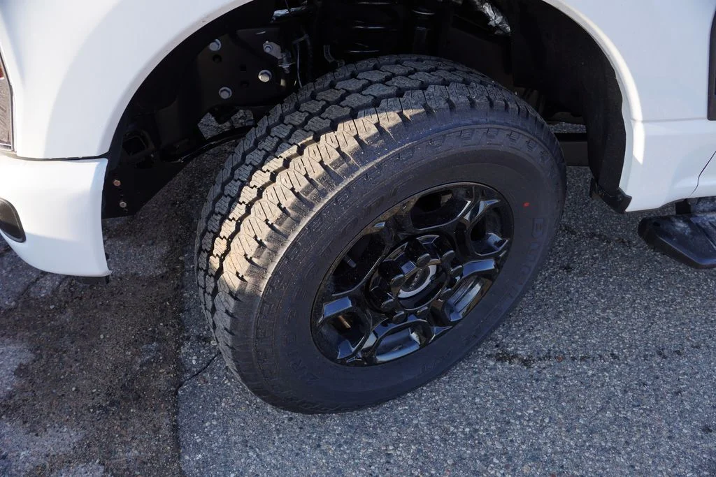 2025 Ford F-350 Super Duty XL - Photo 12
