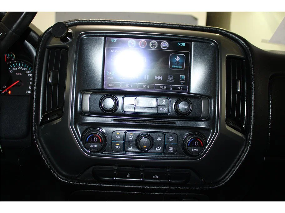 Used 2017 Pepperdust Metallic Chevrolet LT image 26