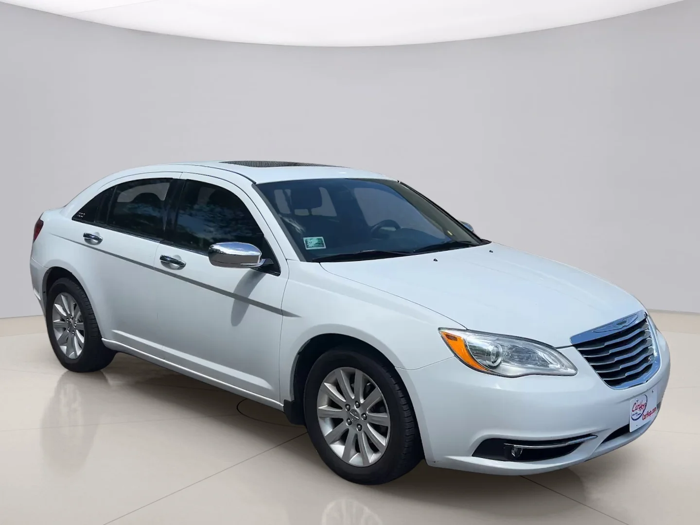 Used 2014 White Chrysler LIMITED image 6