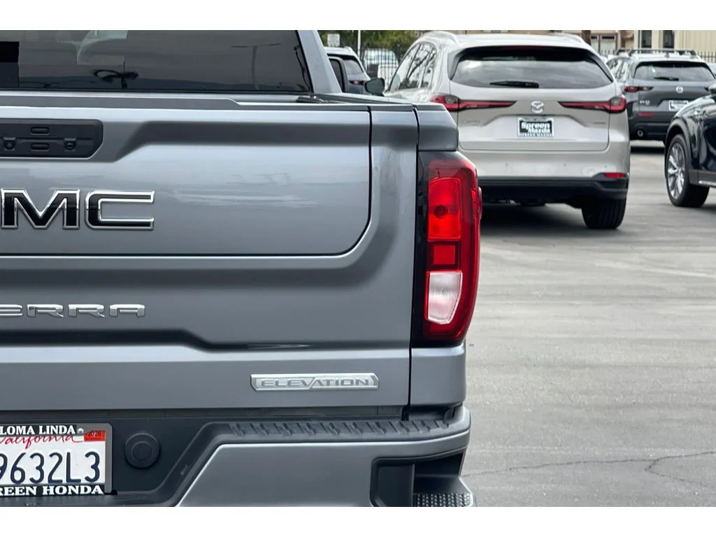 Used 2022 Satin Steel Metallic GMC Elevation image 16