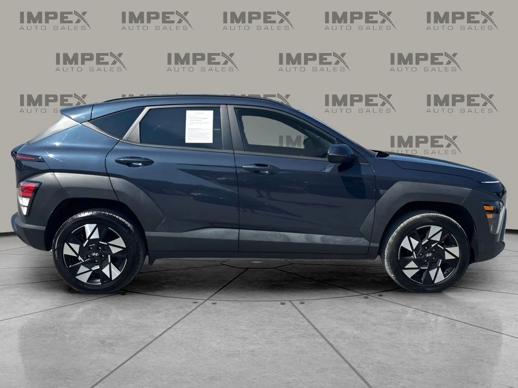 Used 2024 Blue Hyundai SEL image 5
