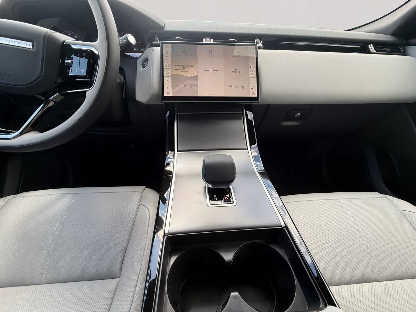 New 2026 Santorini Black Land Rover S image 11