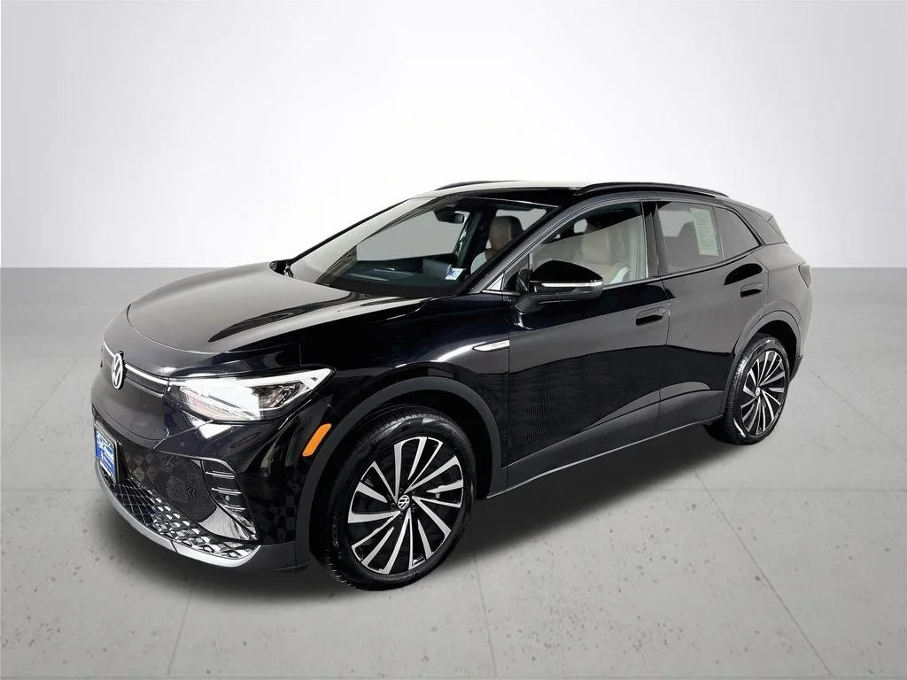 Certified Used 2025 Black Volkswagen Pro image 2