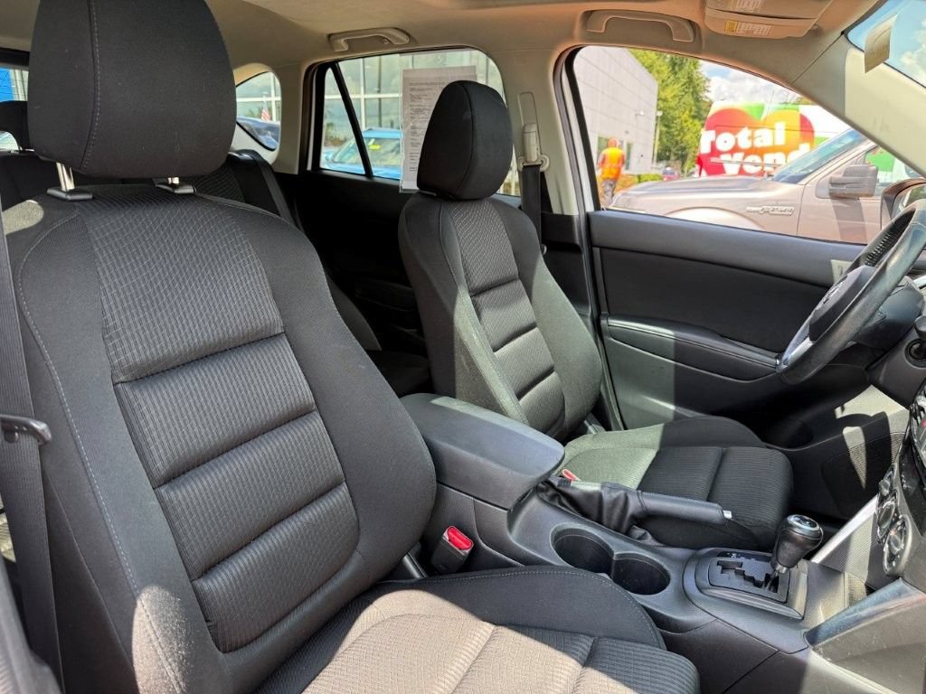 Used 2014 White Mazda Touring image 23
