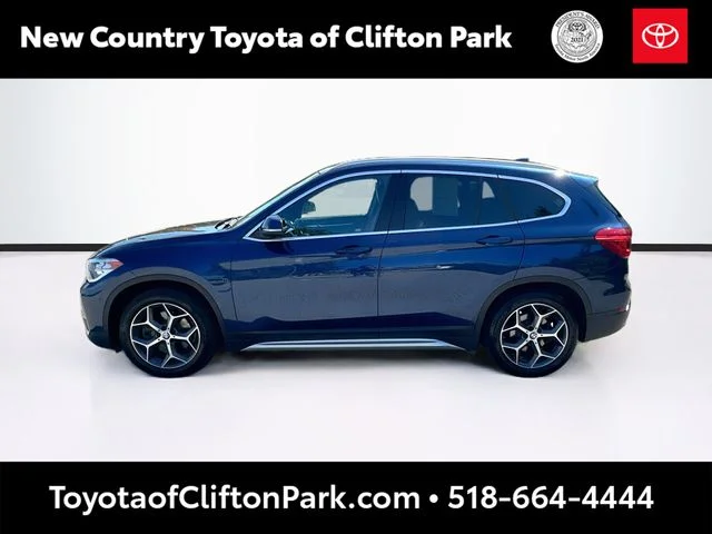 Used 2018 Blue BMW xDrive28i image 4