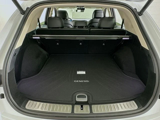New 2026 White Genesis 2.5T Advanced image 25