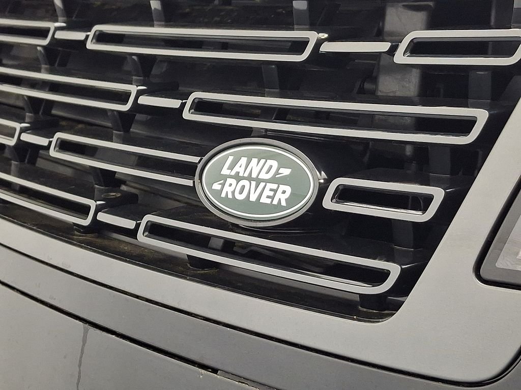 New 2026 Santorini Black Land Rover SE image 23