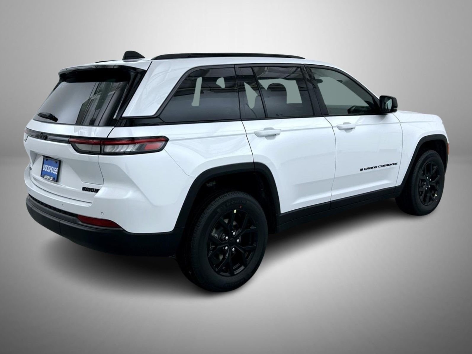 New 2026 Bright White Clear-Coat Exterior Paint Jeep Altitude image 5