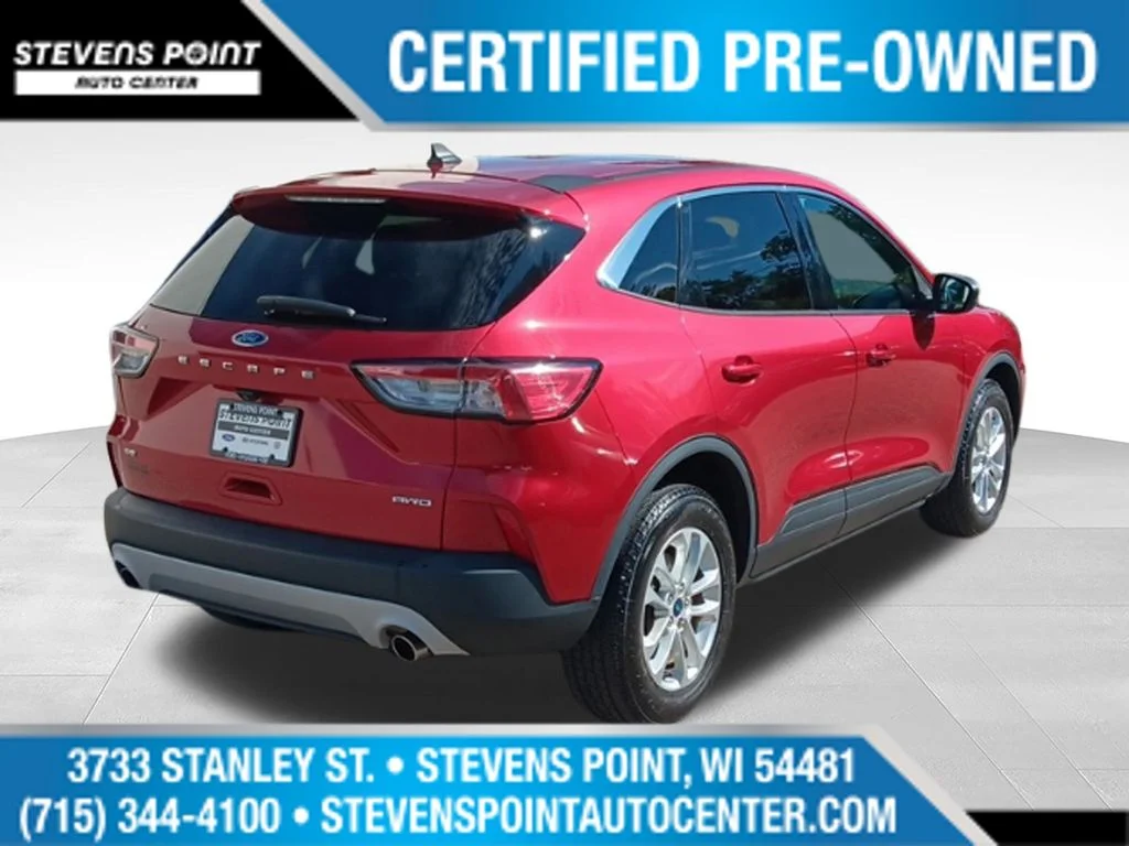 Used 2022 Red Metallic Ford SE image 8