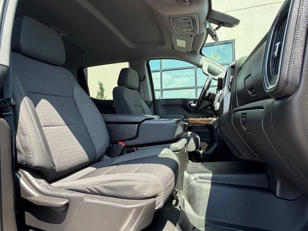 Used 2021 Blue GMC SLE image 15