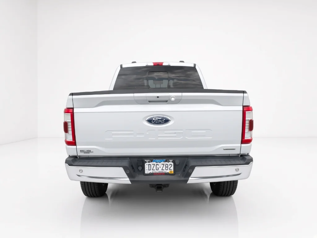 Used 2021 Space White Metallic Ford LARIAT image 8