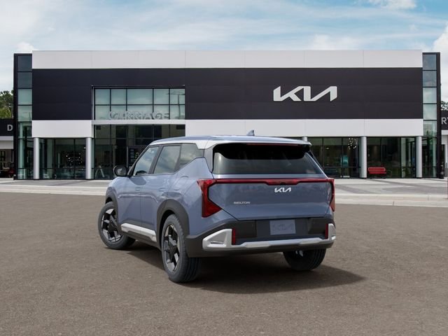 New 2027 Pale Gray Kia S image 4