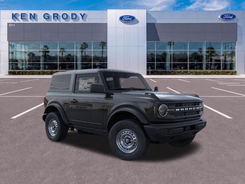 2026 Ford Bronco Base 4x4's photo