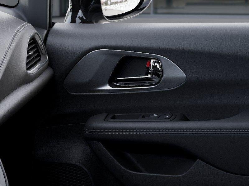 New 2026 Diamond Black Crystal Pearl-Coat Exterior Paint Chrysler PACIFICA SELECT image 51