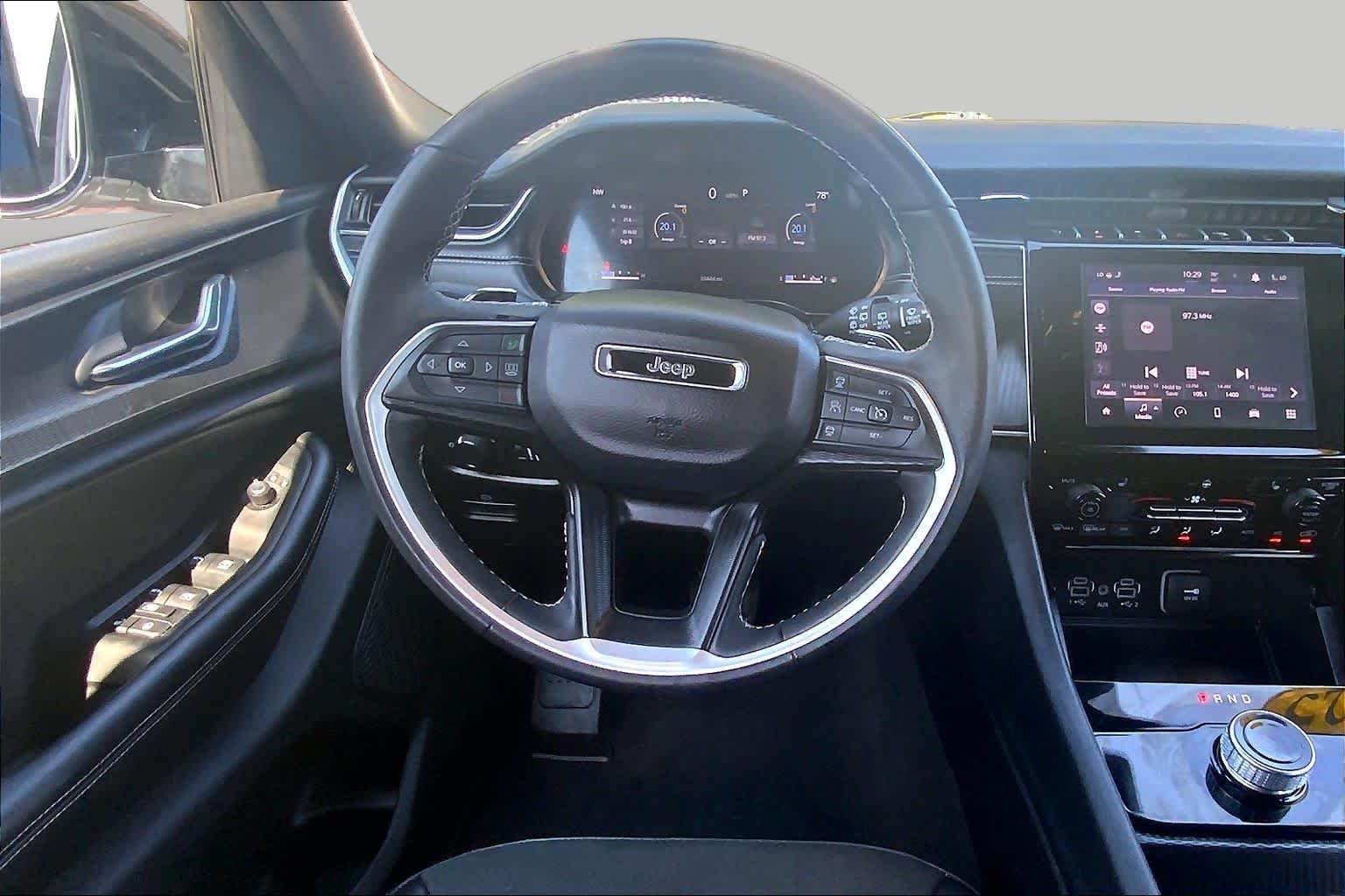 Certified Used 2025 Silver Zynith Jeep Altitude image 6