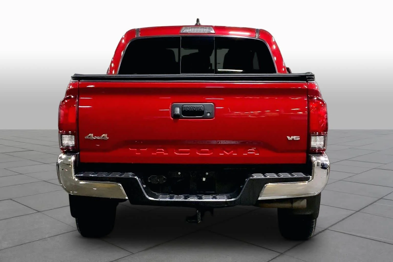 Used 2021 Barcelona Red Metallic Toyota SR5 image 5