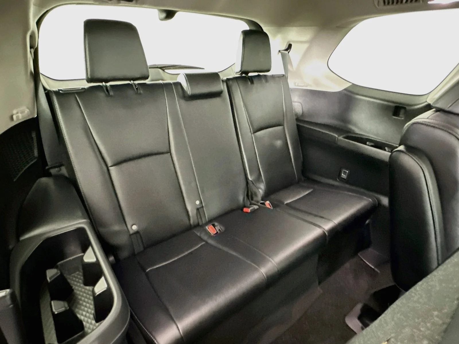 Certified Used 2024 Silver Toyota Platinum image 29