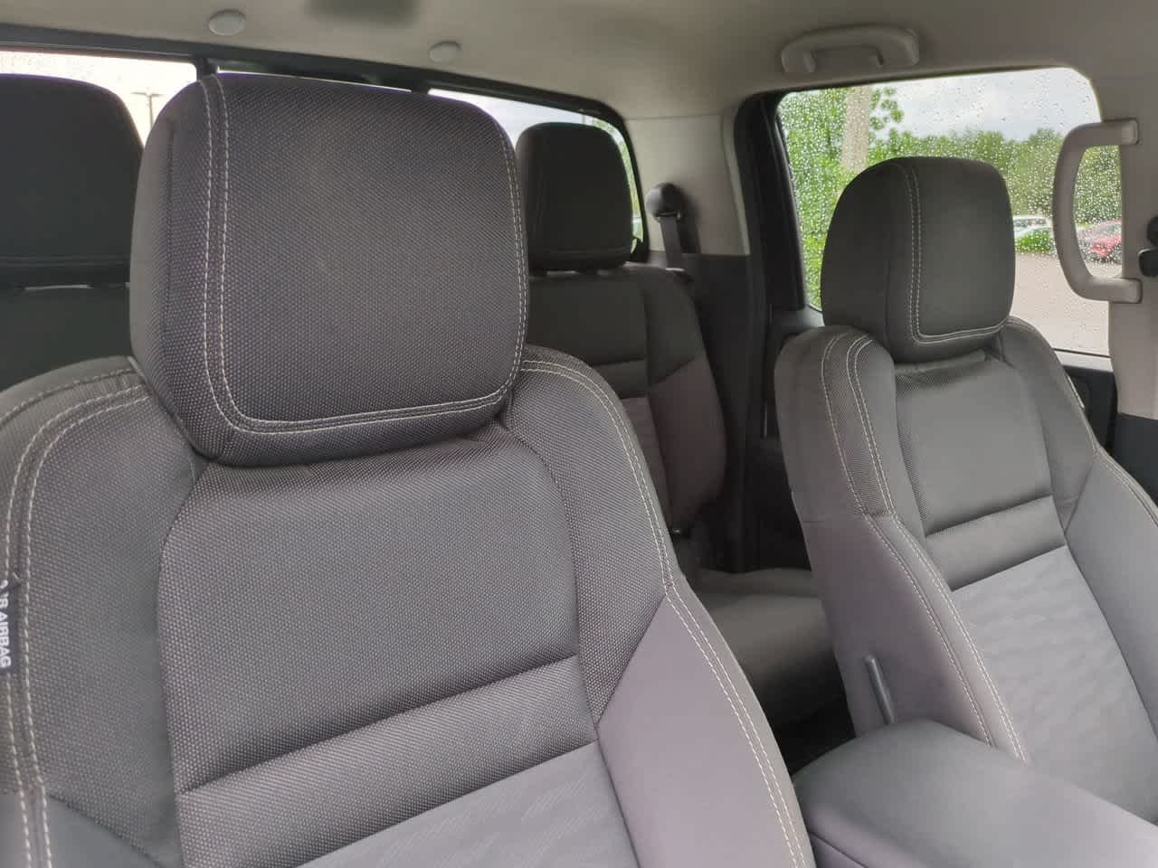 Used 2022 Glacier White Nissan SV image 7