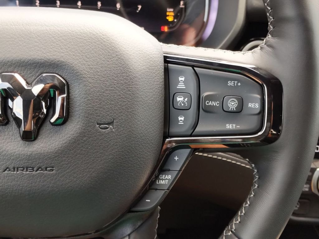 2026 RAM 1500 Limited - Photo 27