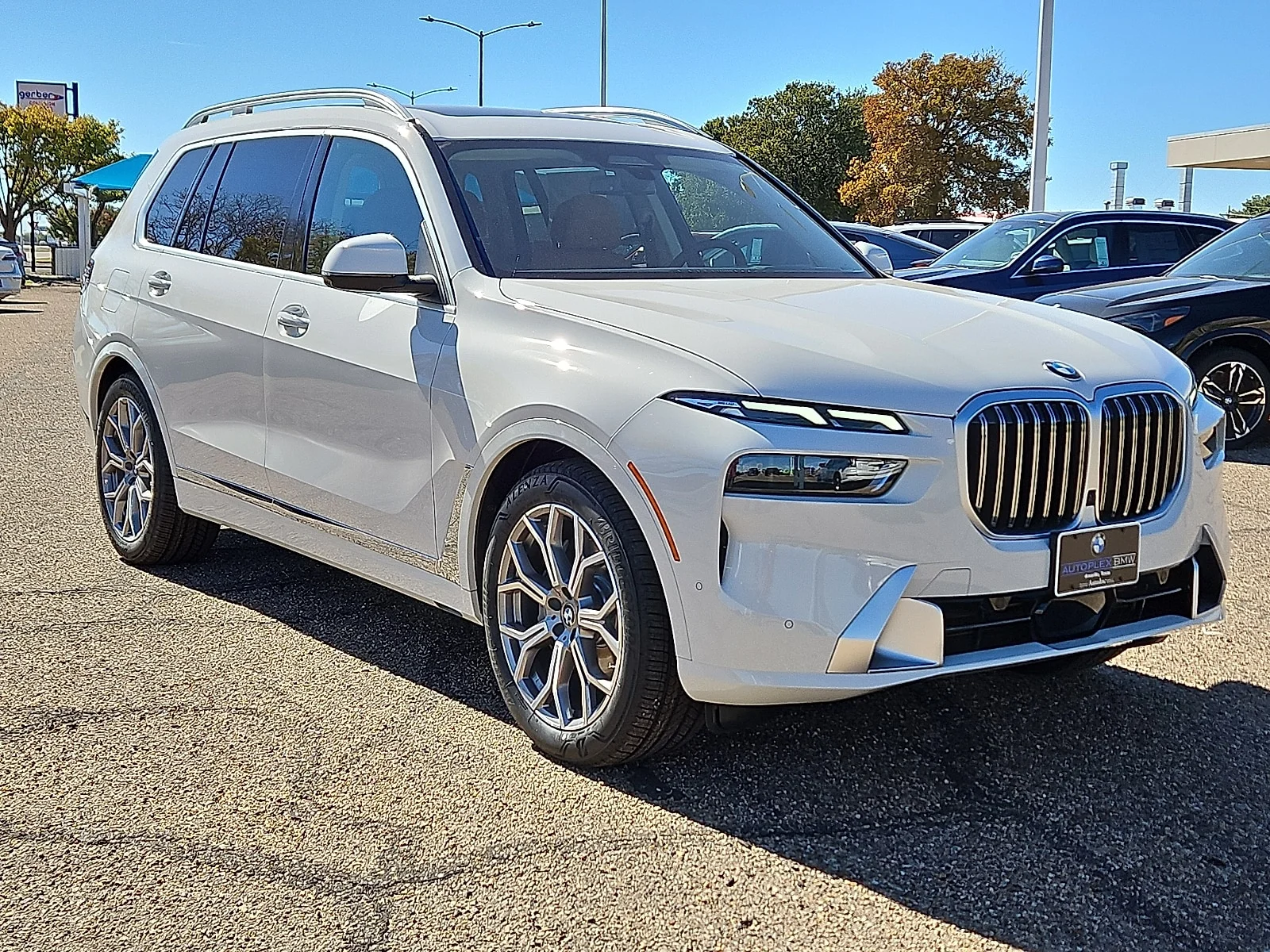 New 2026 Alpine White BMW xDrive40i All-Wheel Drive Sports Activity Vehicle image 4