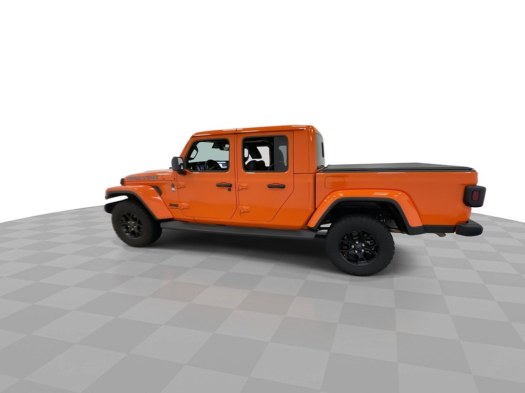 Certified Used 2025 Orange Jeep High Tide image 7
