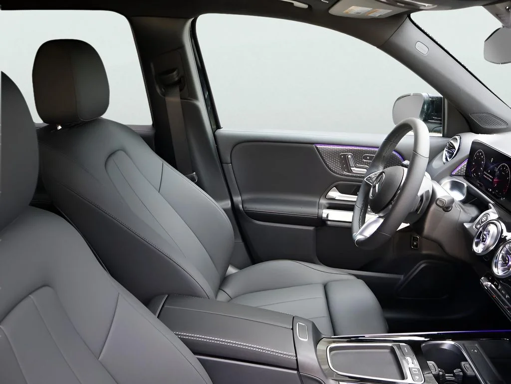 2025 Mercedes-Benz GLB Base - Photo 10