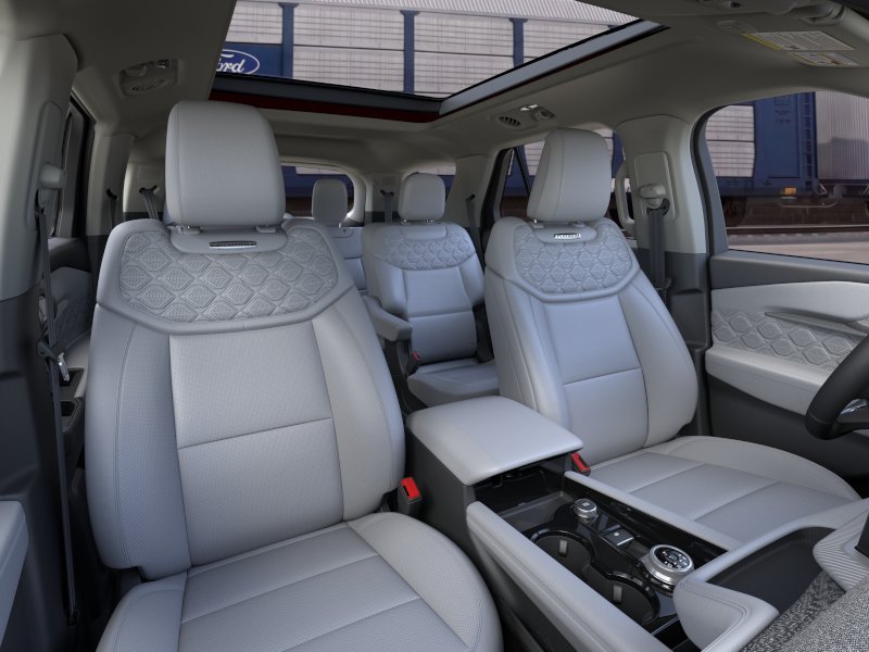 New 2026 Rapid Red Metallic Tinted Clearcoat Ford Platinum™ image 10