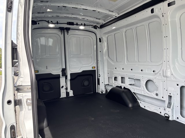 New 2026 Oxford White Ford Cargo Van image 29
