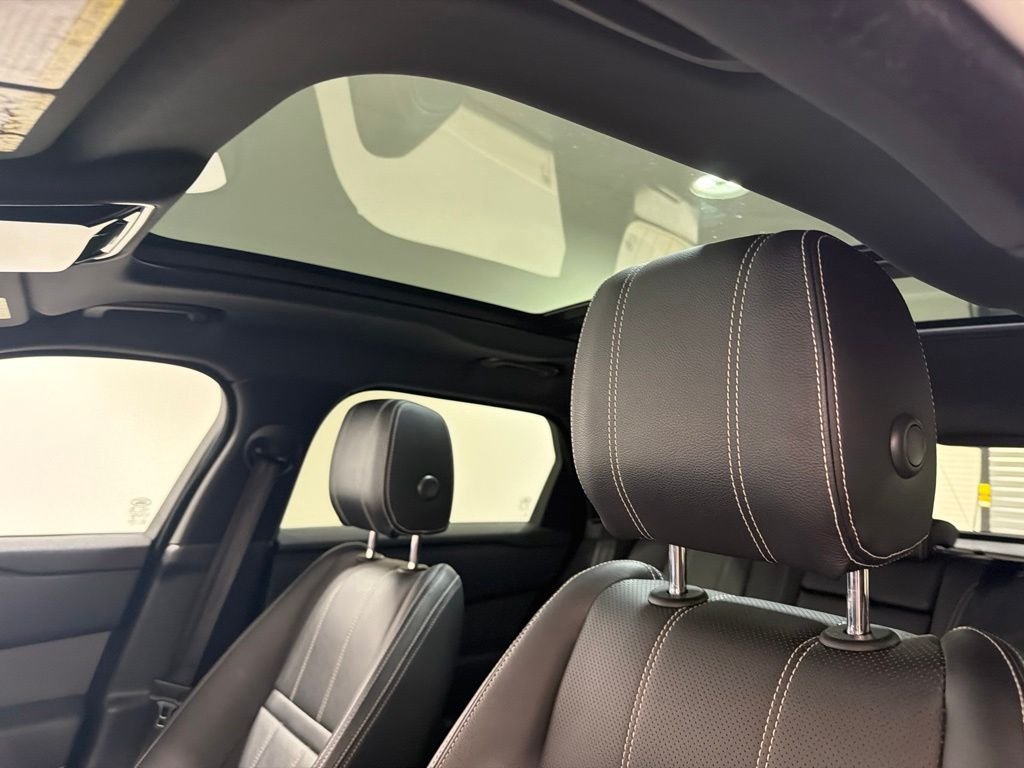 Used 2019 Fuji White Land Rover S image 19