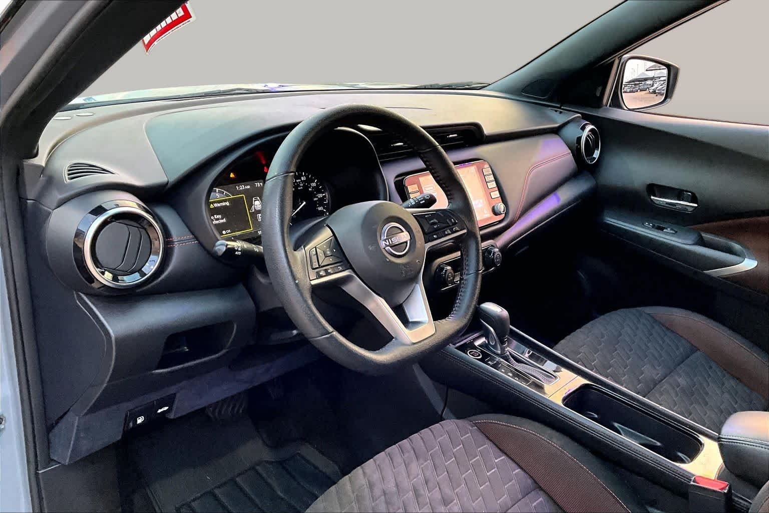 Used 2022 Boulder Gray Pearl Nissan SR image 16