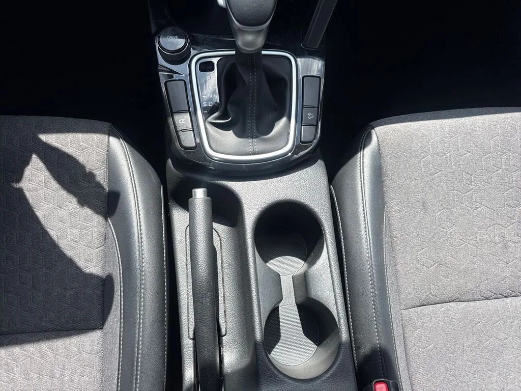 2025 Kia Seltos S - Photo 23