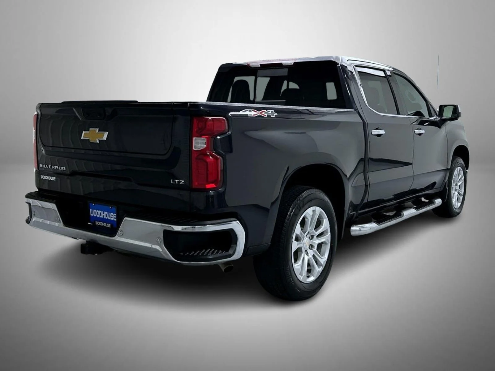 Used 2024 Gray Chevrolet LTZ image 5