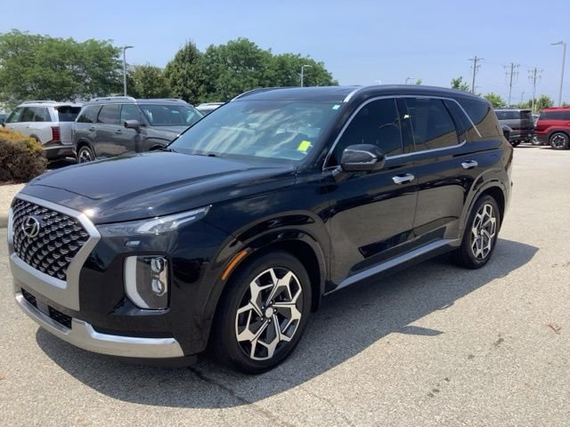 Used 2022 Abyss Black Hyundai Calligraphy image 1