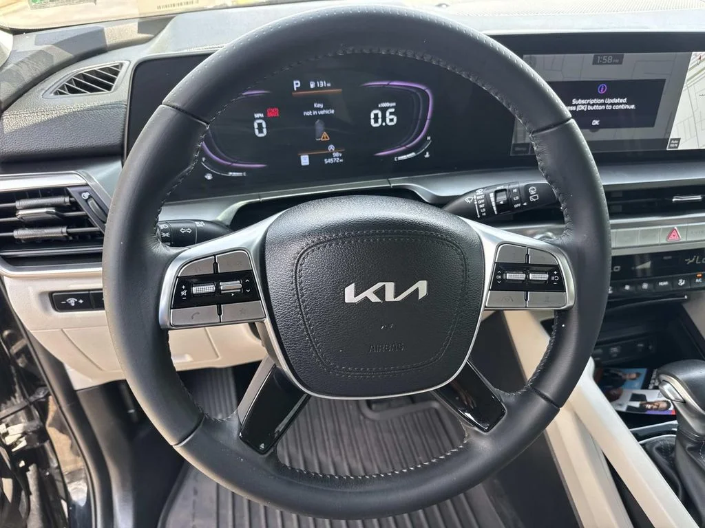 Used 2024 Black Kia S image 32
