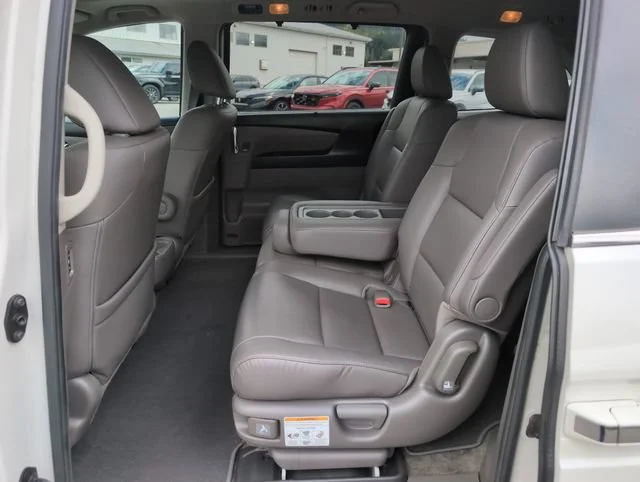 Used 2015 White Diamond Pearl Honda EX-L image 16