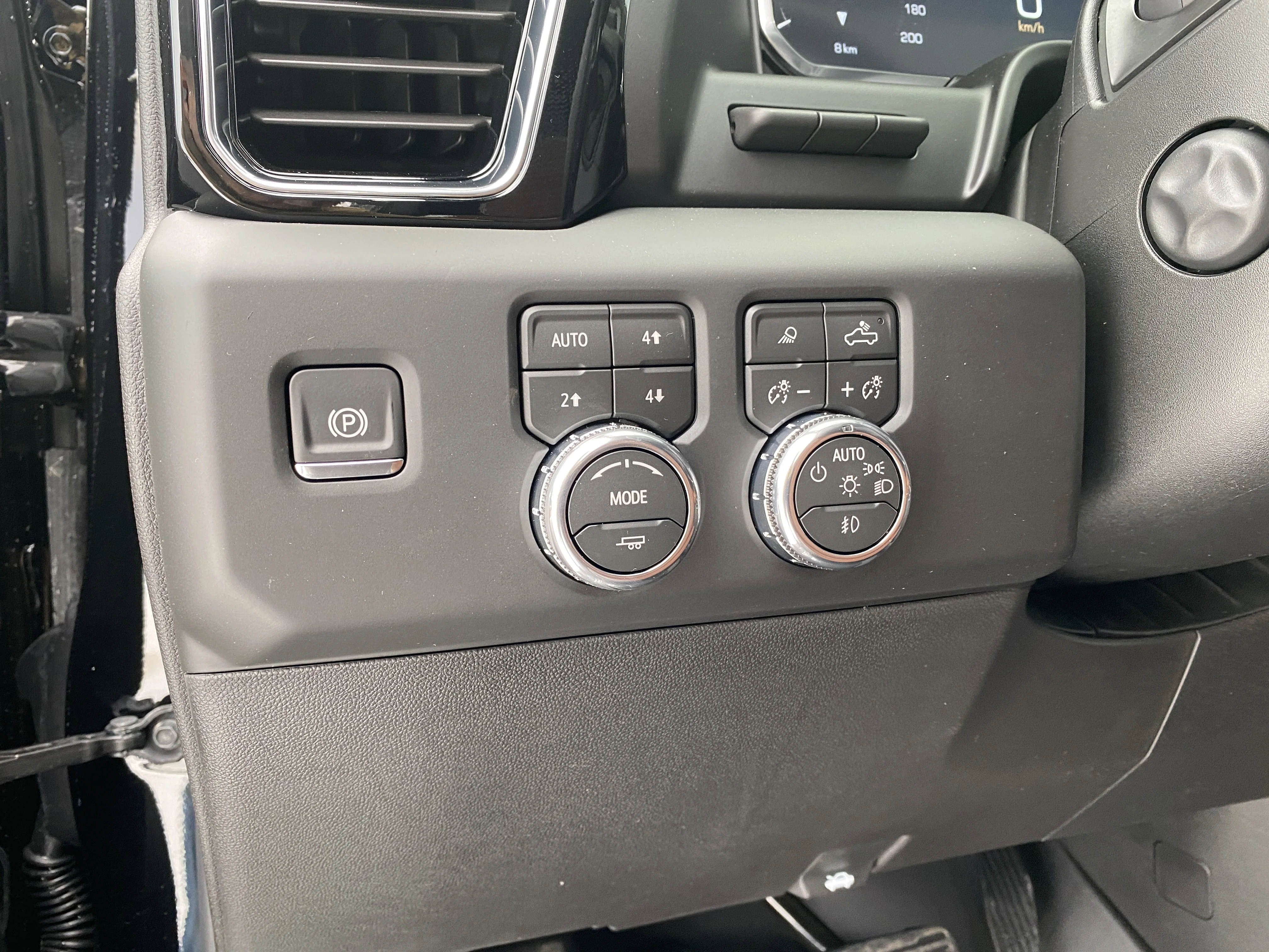 New 2026 ONYX BLACK GMC Denali Ultimate image 27