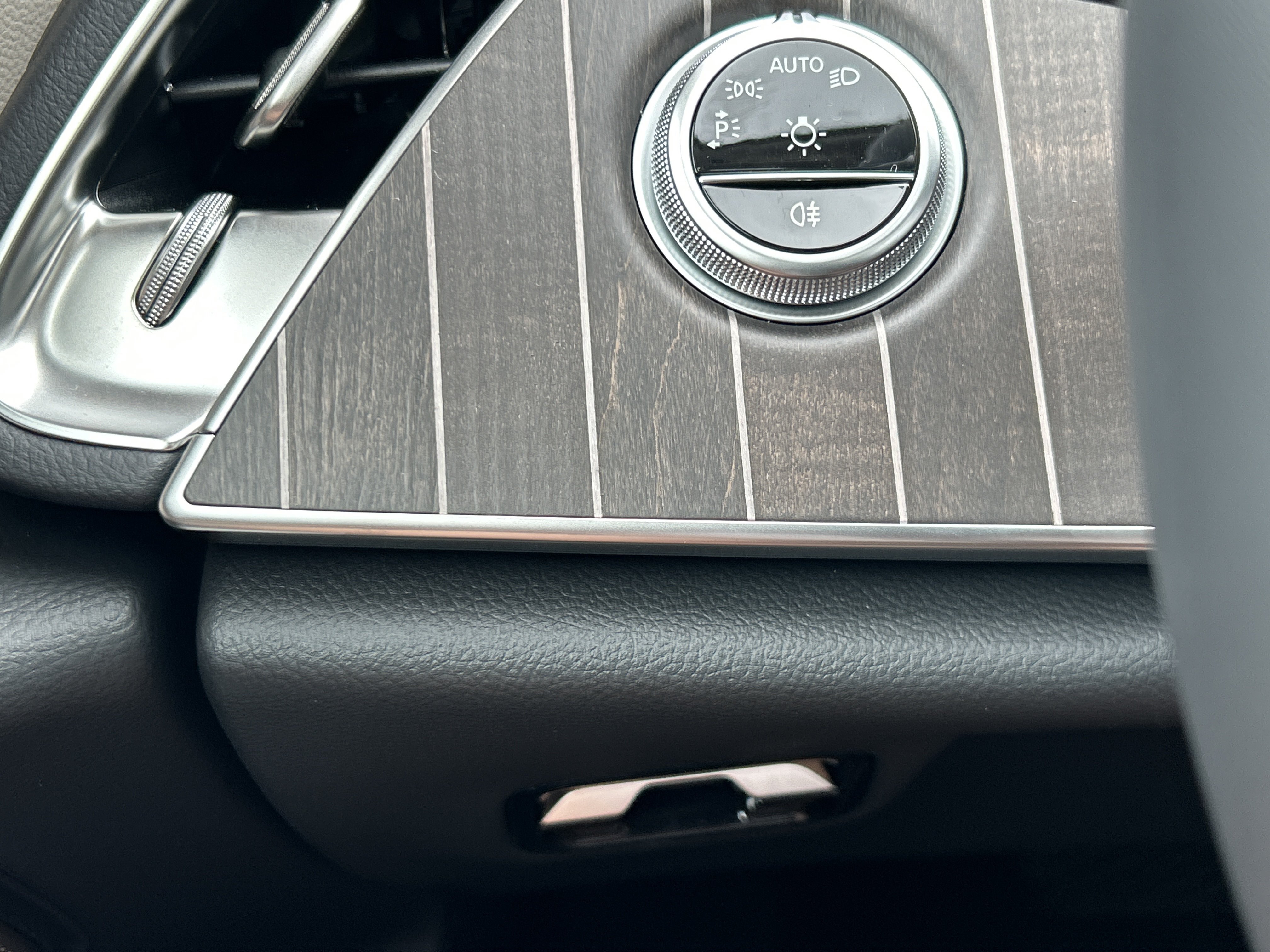 New 2026 Sonoran Brown Metallic Mercedes-Benz E 350 Sedan image 23