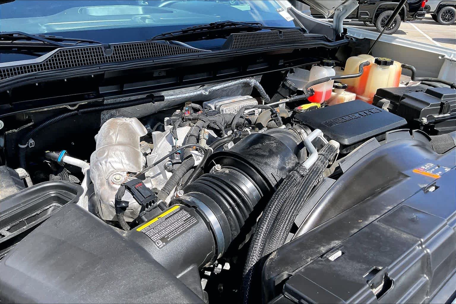 Used 2023 Summit White Chevrolet LT image 32