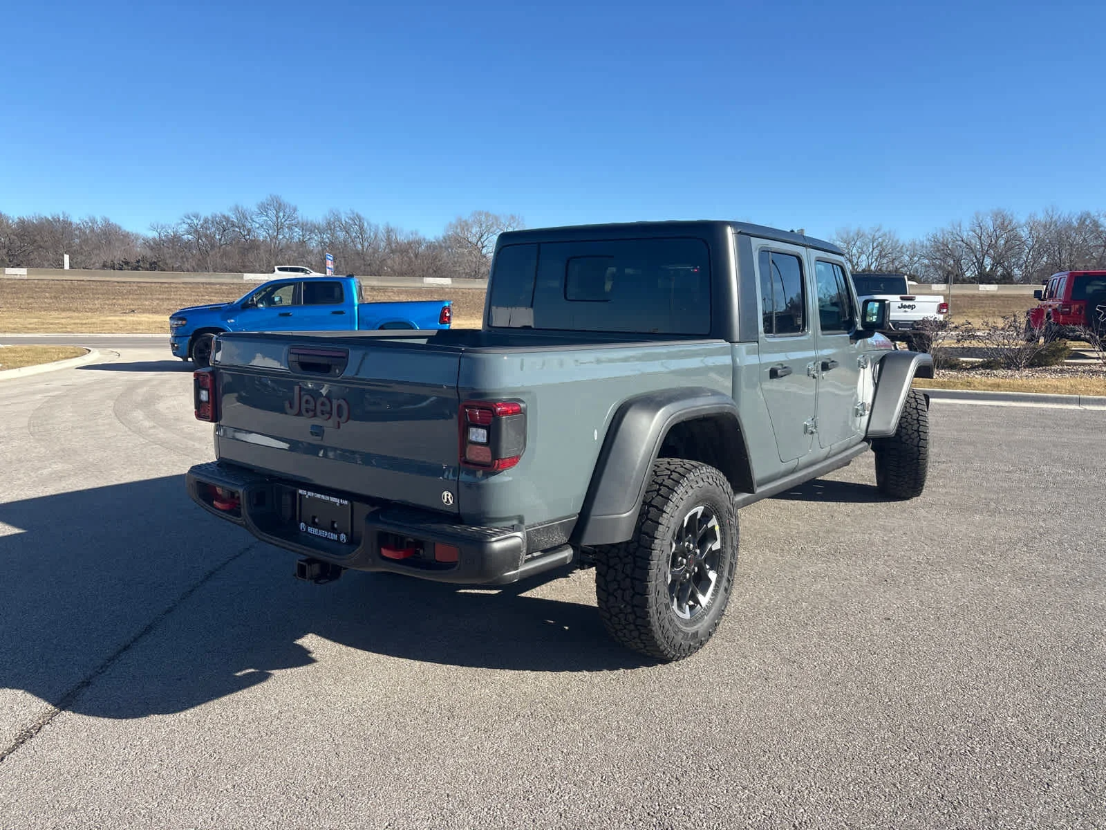 New 2026 Anvil Clear-Coat Exterior Paint Jeep Rubicon image 9