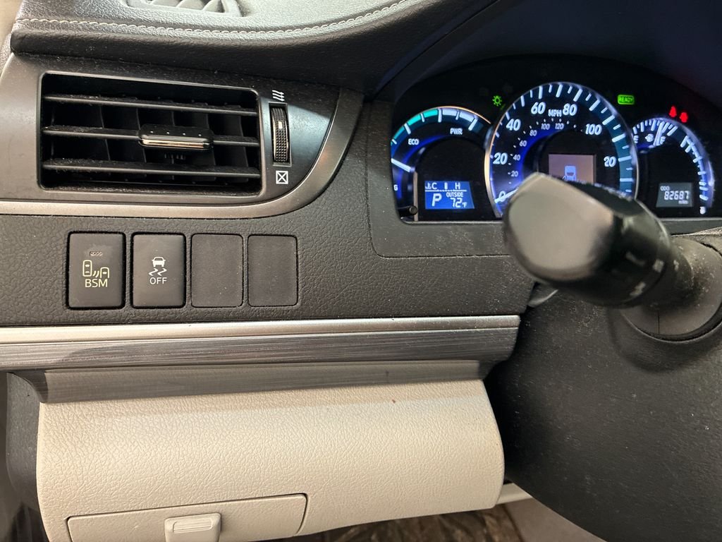 Used 2012 Black Toyota XLE image 20