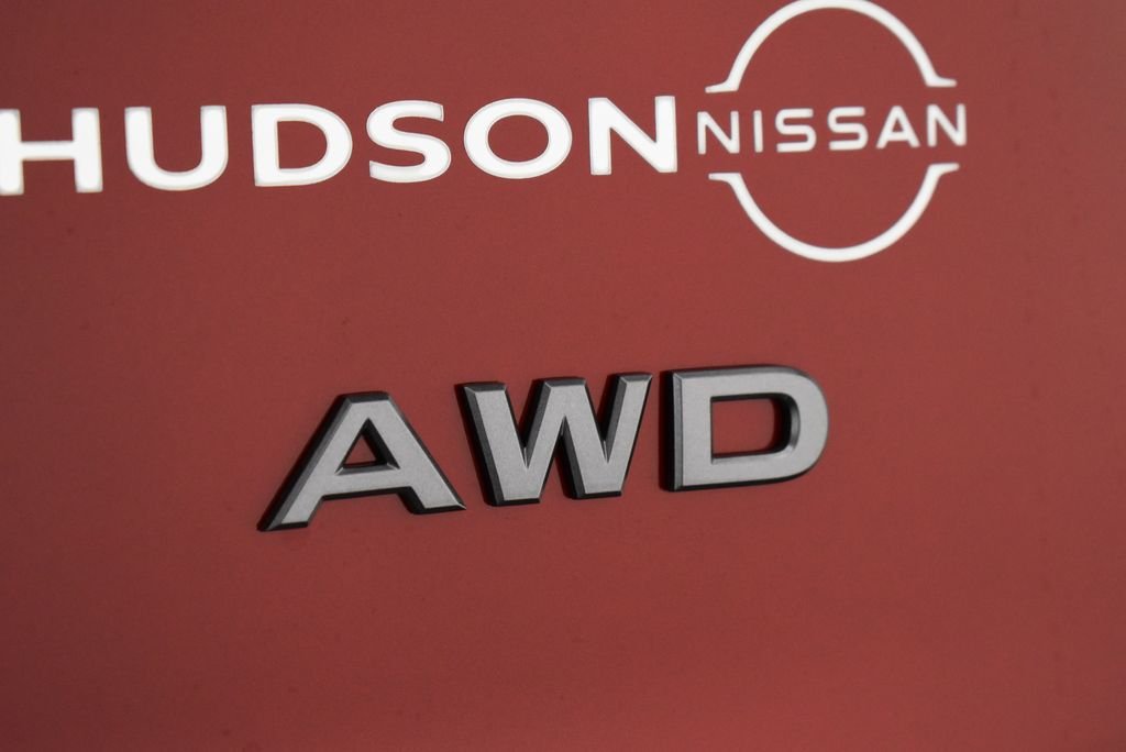 2026 Nissan Rogue S - Photo 9