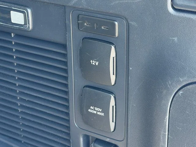 Used 2025 White Ford Active image 40