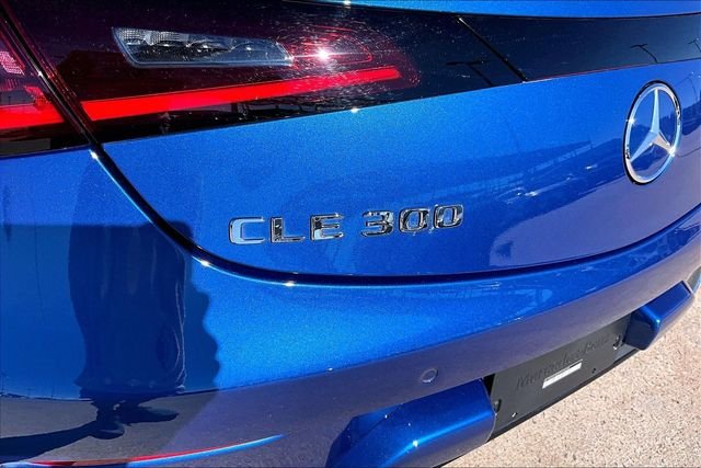 Used 2025 Blue Mercedes-Benz CLE 300 image 33