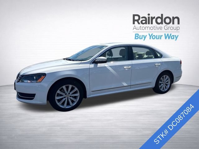Used 2013 Candy White Volkswagen SEL image 3