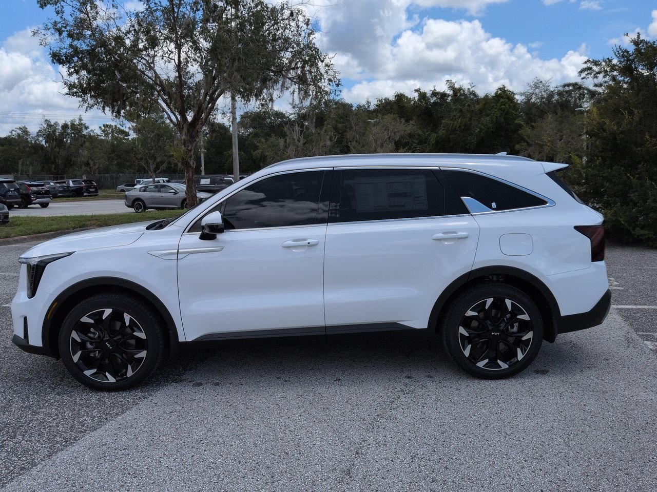 New 2026 Glacial White Pearl Kia EX image 7